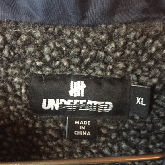 Undefeated Sherpa lined nylon coach jacket. - Picture 3 of 5